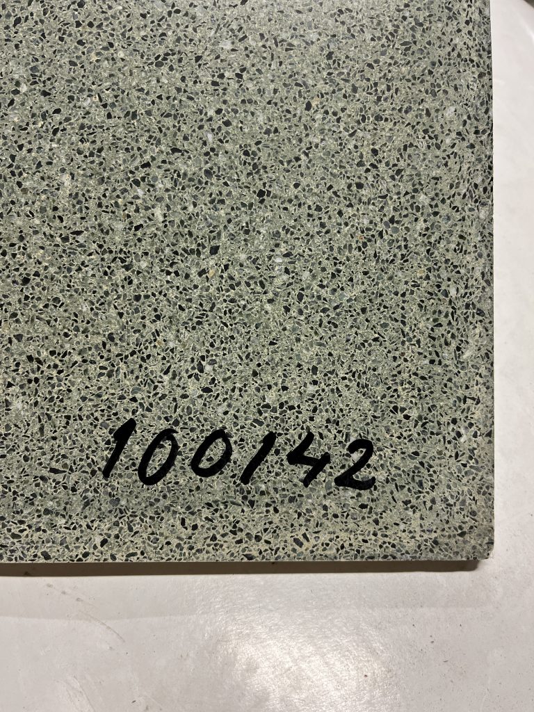 Monotile ML 3010 33x33x1